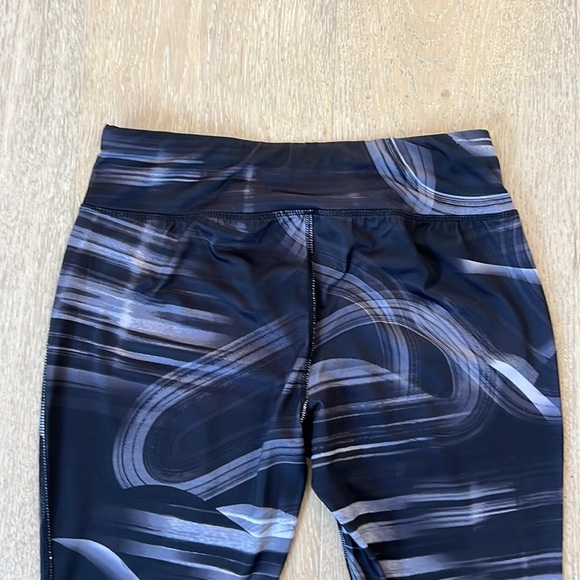 NWOT Small / Medium Leggings. Athletic Pants. Full Floor Ankle 7/8 Length. - Picture 10 of 14